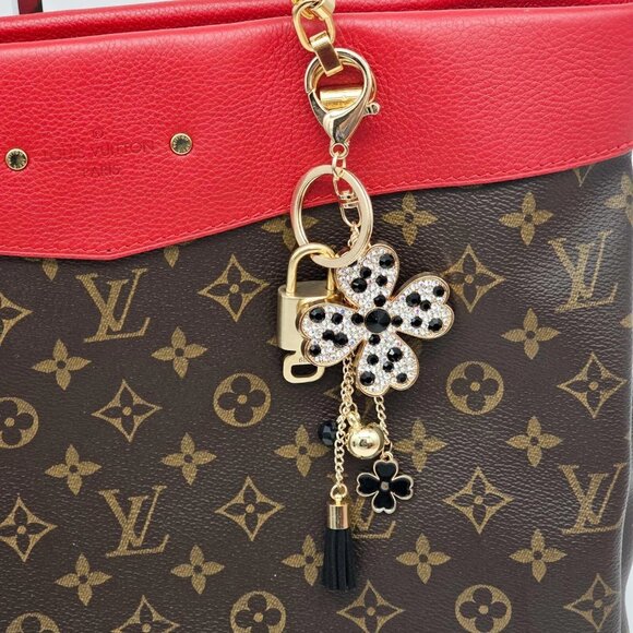 Authentic Louis Vuitton Lock & Key with unbranded Flower Bagcharm, Keycharm - Picture 10 of 10